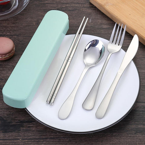 Stainless steel cutlery set